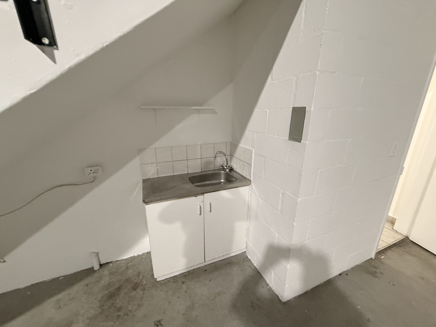 To Let Commercial Property for Rent in Parow Industrial Western Cape
